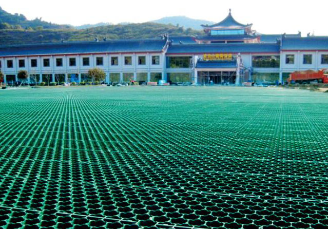 武当山景区植草格施工